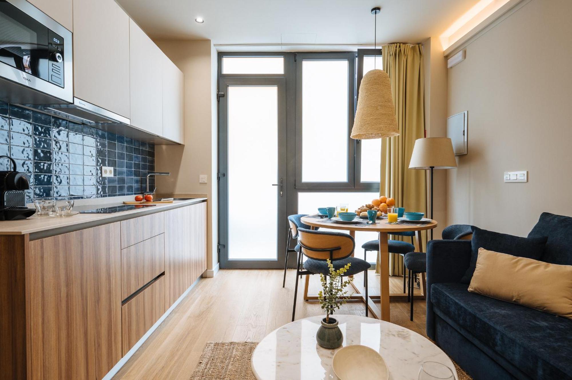 New Hostly Alameda Apartments Севилья Экстерьер фото