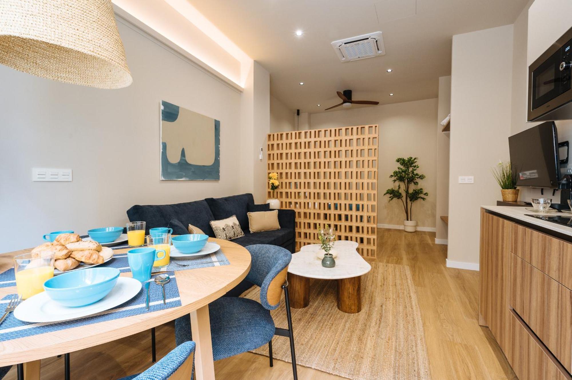 New Hostly Alameda Apartments Севилья Экстерьер фото