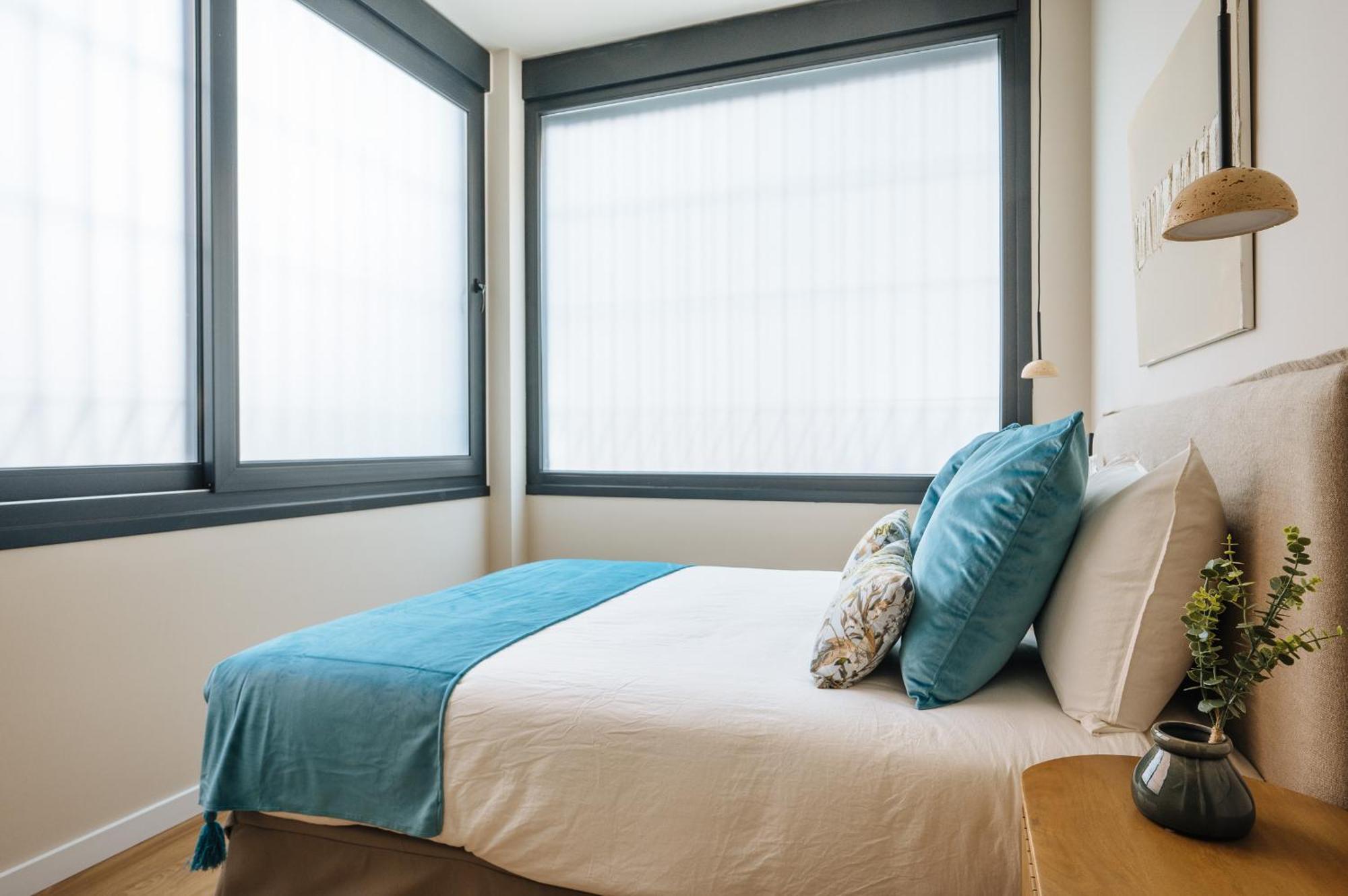 New Hostly Alameda Apartments Севилья Экстерьер фото