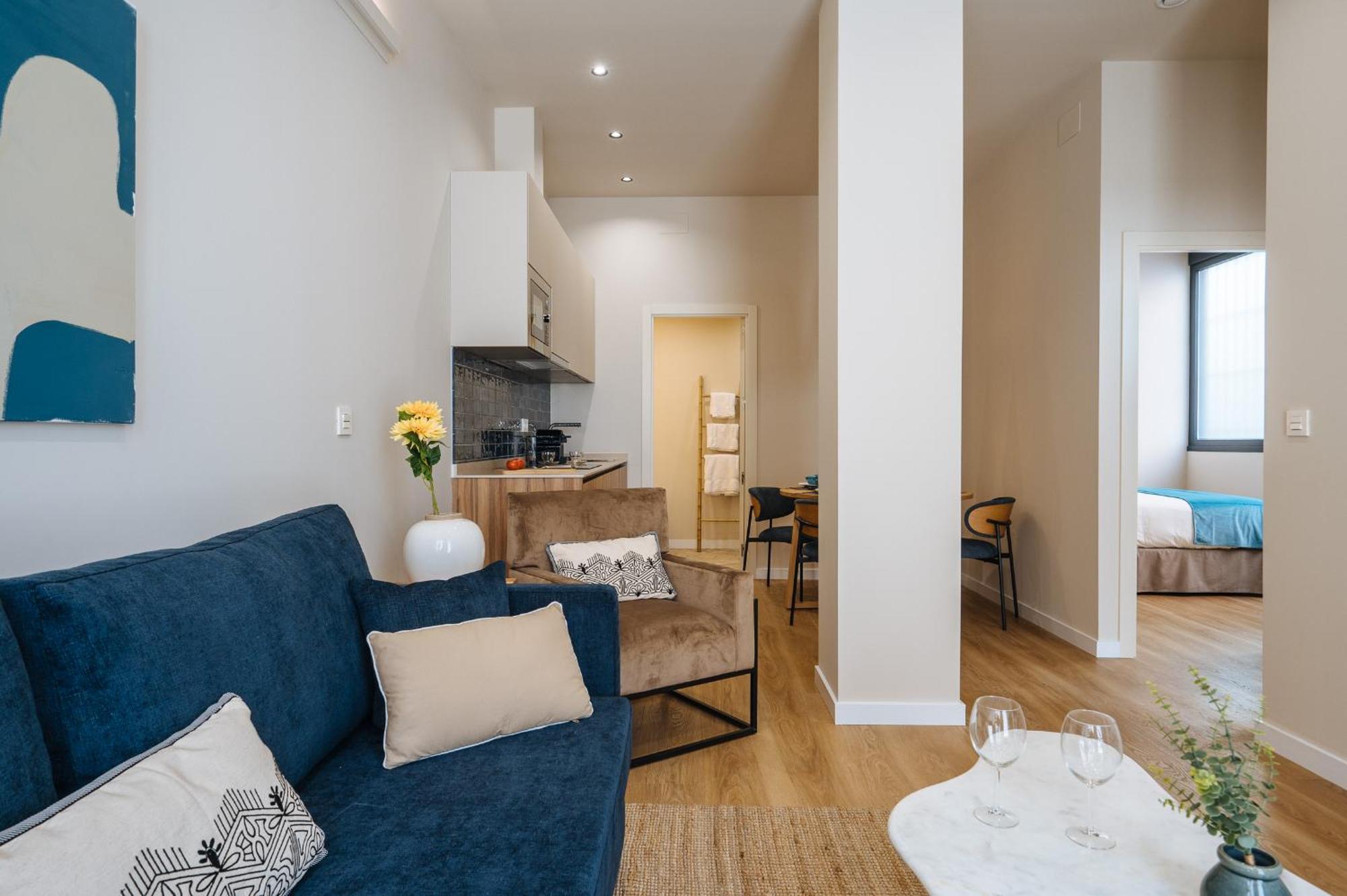 New Hostly Alameda Apartments Севилья Экстерьер фото